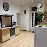 Beautiful, Fully Renovated *