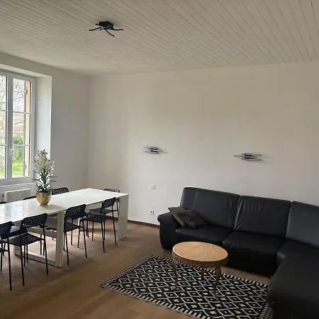 度假居 Beautiful, Fully Renovated