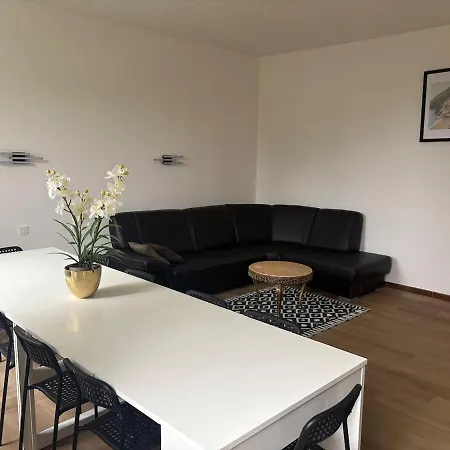 Beautiful, Fully Renovated *