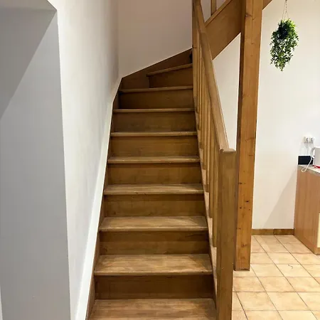 Beautiful, Fully Renovated *