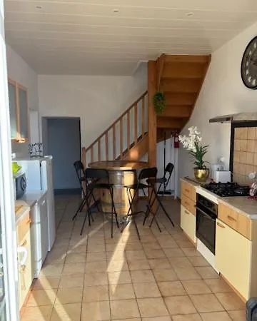 Сasa de vacaciones Beautiful, Fully Renovated
