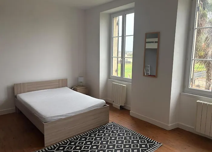 Beautiful, Fully Renovated *