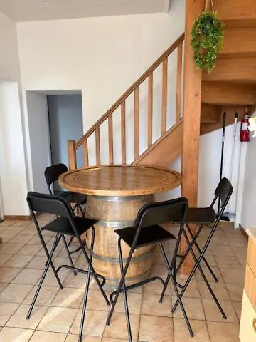 度假居 Beautiful, Fully Renovated