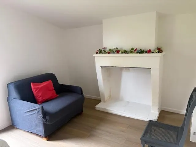 Beautiful, Fully Renovated *